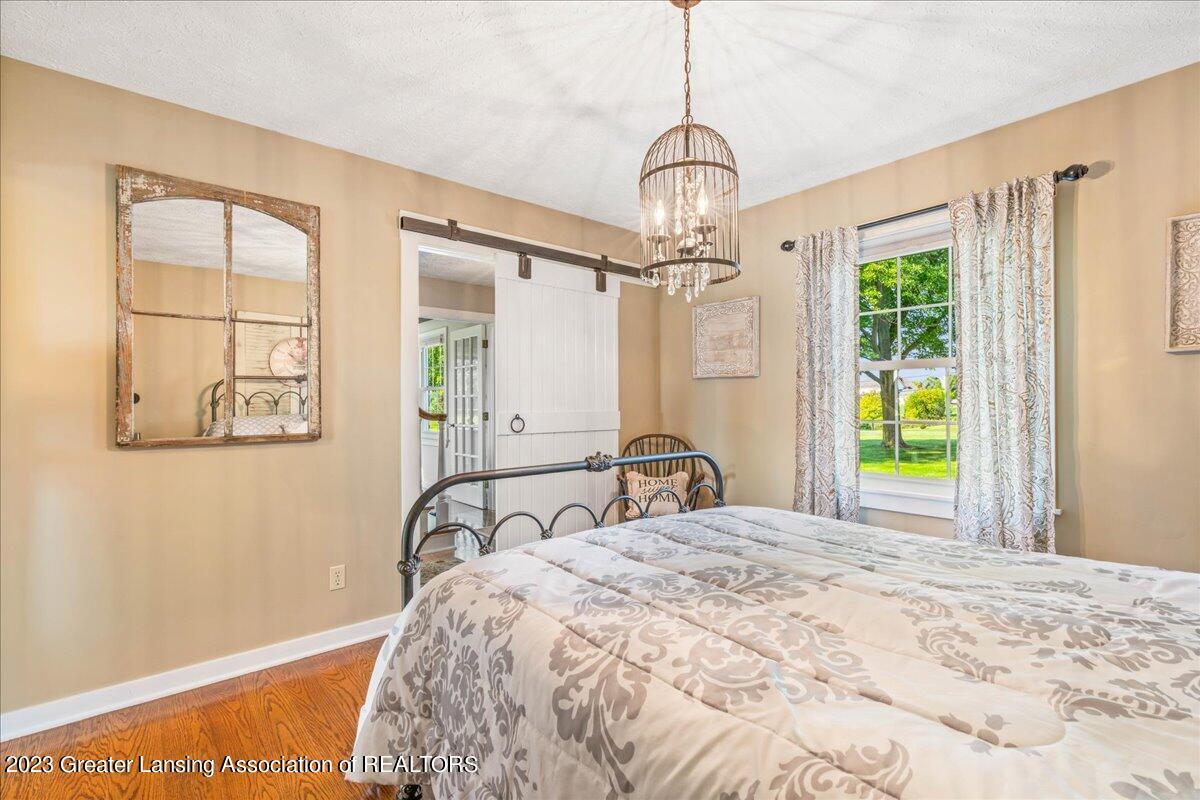 2843 Loomis Road St. Johns, MI 48879 - Photo 12 of 53 12-Media Jett-17