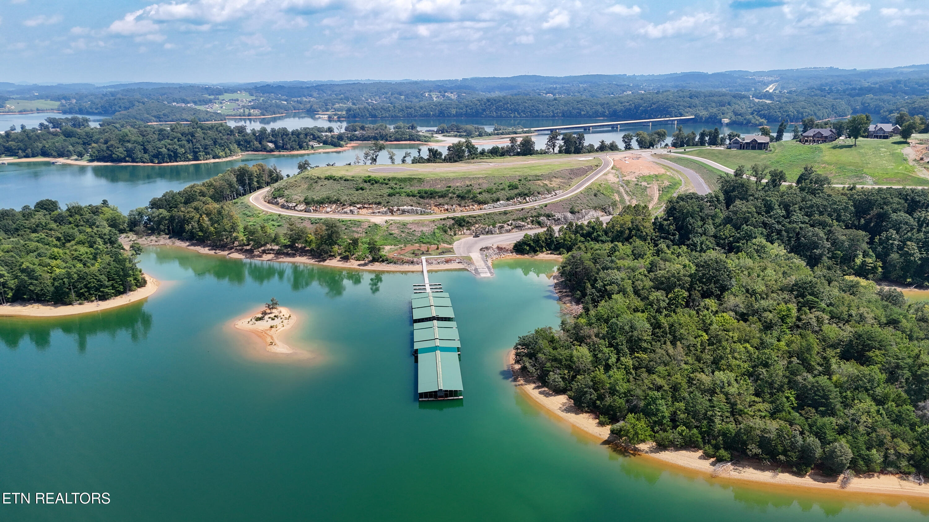 2105 Edgewater Sound Morristown, TN 37814 - Photo 21 of 23 dji_fly_20250820_142930_0086_17557222408