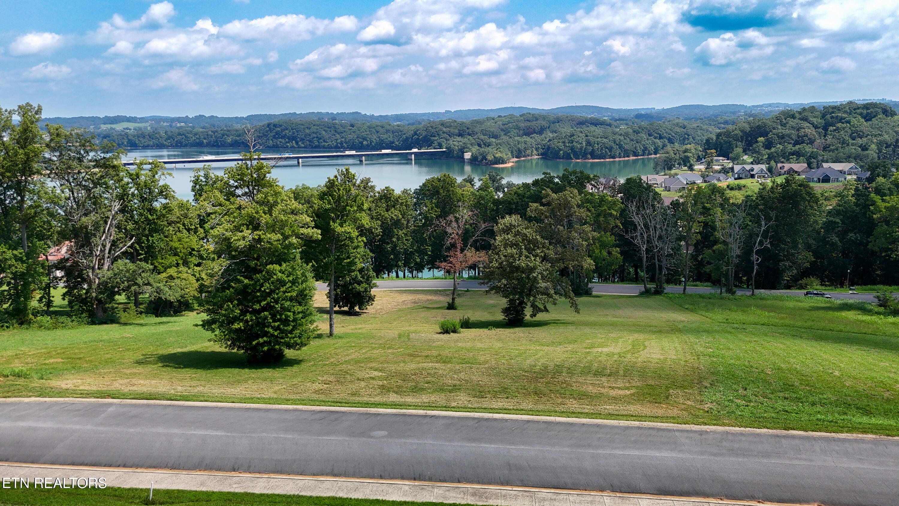 2105 Edgewater Sound Morristown, TN 37814 - Photo 6 of 23 dji_fly_20250820_141932_0075_17557222896