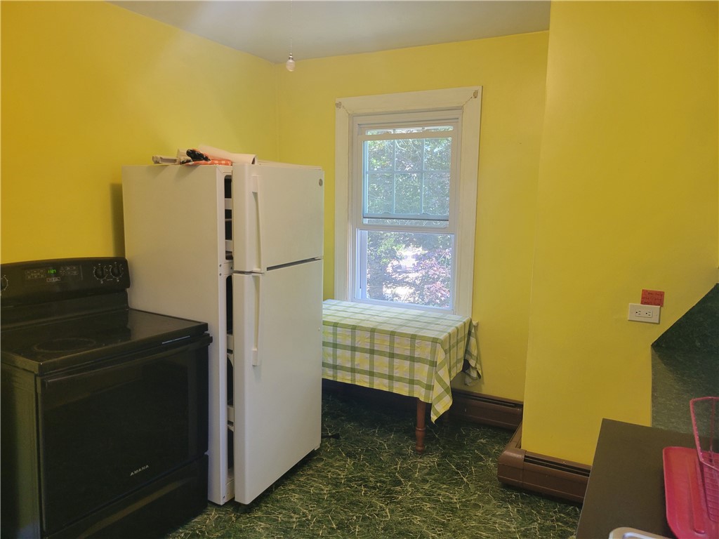 395 Bradford Road Westerly, RI 02808 - Photo 15 of 24