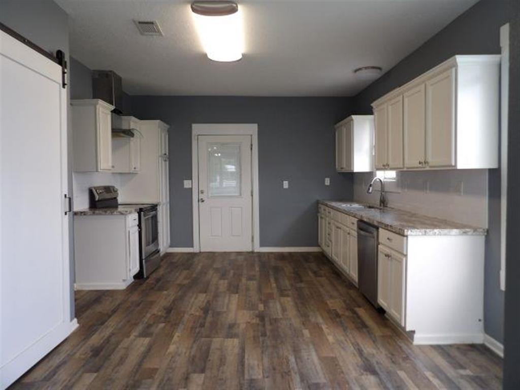 1033 Park Road Lake Charles, LA 70611 - Photo 9 of 16 Gallery Image 9