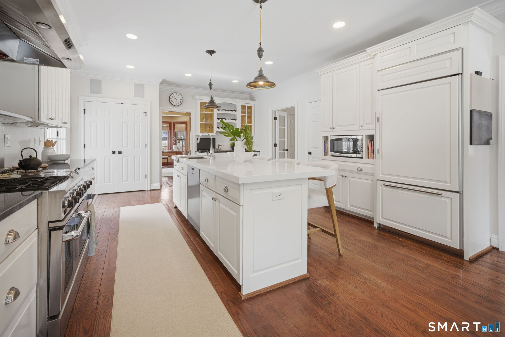 1380 Old Academy Road Fairfield, CT 06824 - Photo 13 of 39