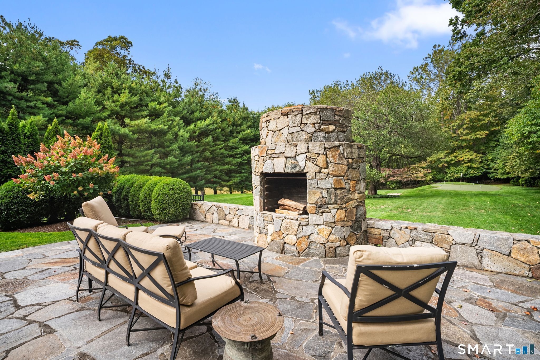 1380 Old Academy Road Fairfield, CT 06824 - Photo 35 of 39