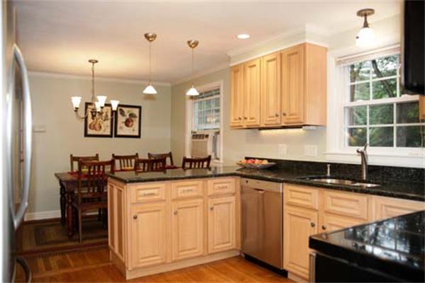 24 Magnolia Road Sudbury, MA 01776 - Photo 5 of 22