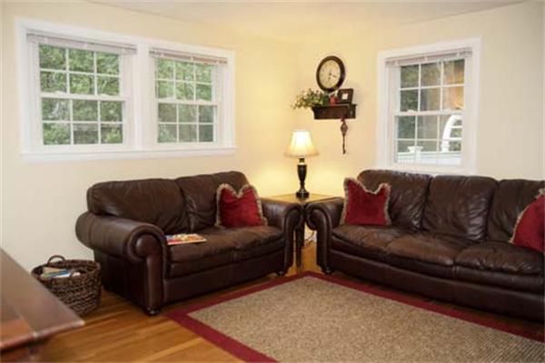 24 Magnolia Road Sudbury, MA 01776 - Photo 7 of 22