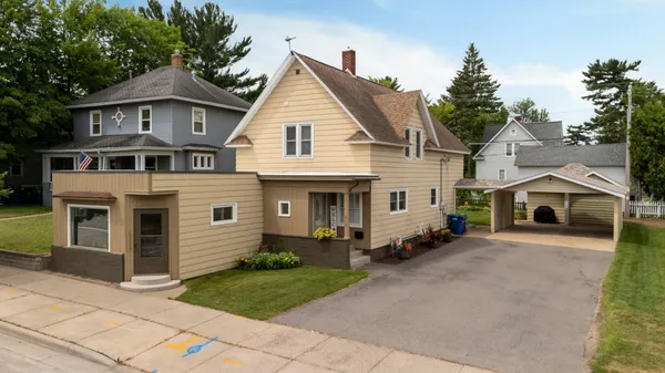 $259,900 | 518 North 3rd Avenue, Wausau, WI 54401