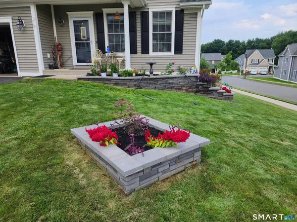 $529,900 | 2 Bushel Road, Unit 2, Plainville, CT 06062