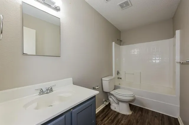 $2,615 | 761 Lowe Drive, Cedar Hill, TX 75104