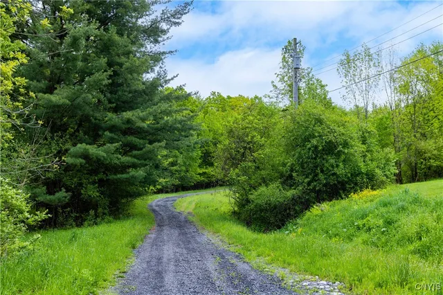 $165,000 | 58 Cascade Drive, New Hartford, NY 13413