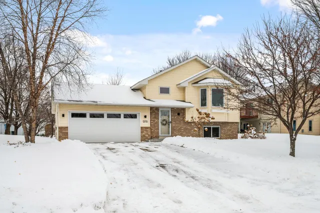 $370,000 | 1370 Fox Street, Delano, MN 55328