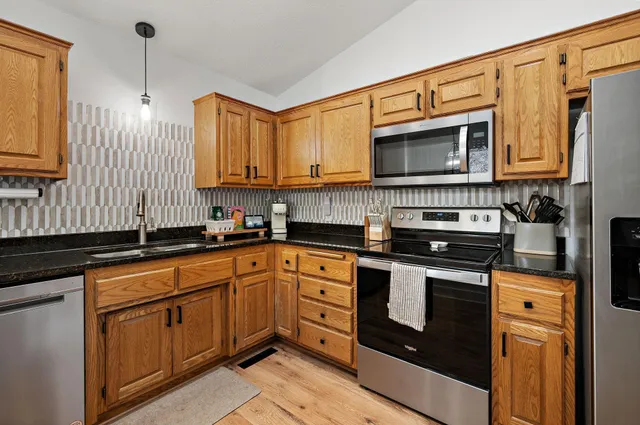 $370,000 | 1370 Fox Street, Delano, MN 55328