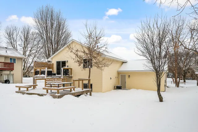 $370,000 | 1370 Fox Street, Delano, MN 55328