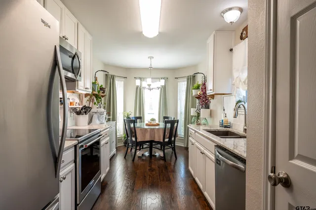 $220,000 | 6962 La Hacienda Drive, Flint, TX 75762