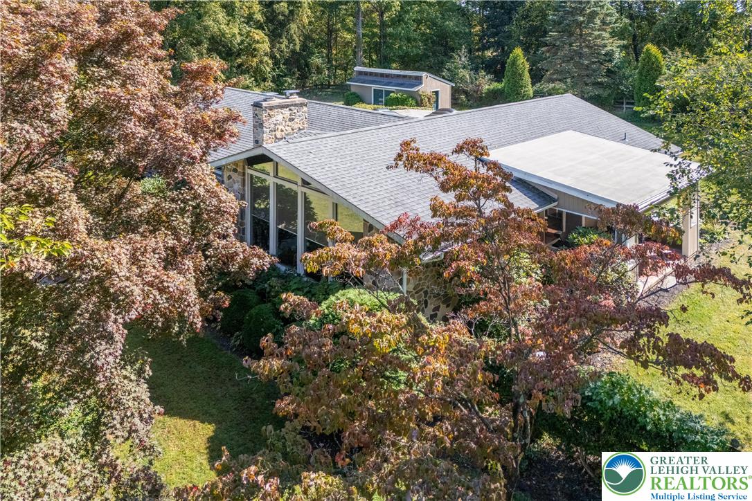 2018 Peppermint Road Coopersburg, PA 18036 - Photo 4 of 43 Gallery Image 4