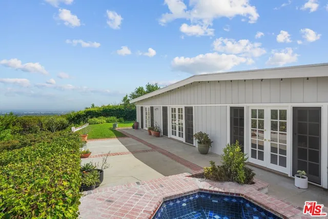$8,000 | 1312 Duende Lane, Pacific Palisades, CA 90272