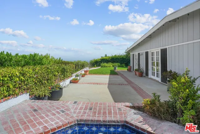 $8,000 | 1312 Duende Lane, Pacific Palisades, CA 90272