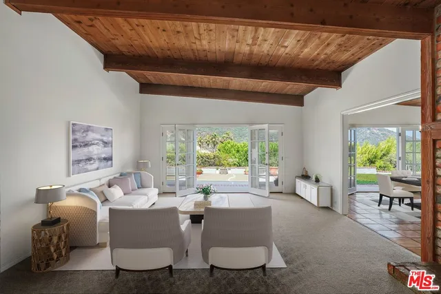 $8,000 | 1312 Duende Lane, Pacific Palisades, CA 90272