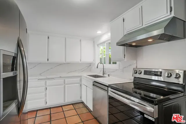 $8,000 | 1312 Duende Lane, Pacific Palisades, CA 90272