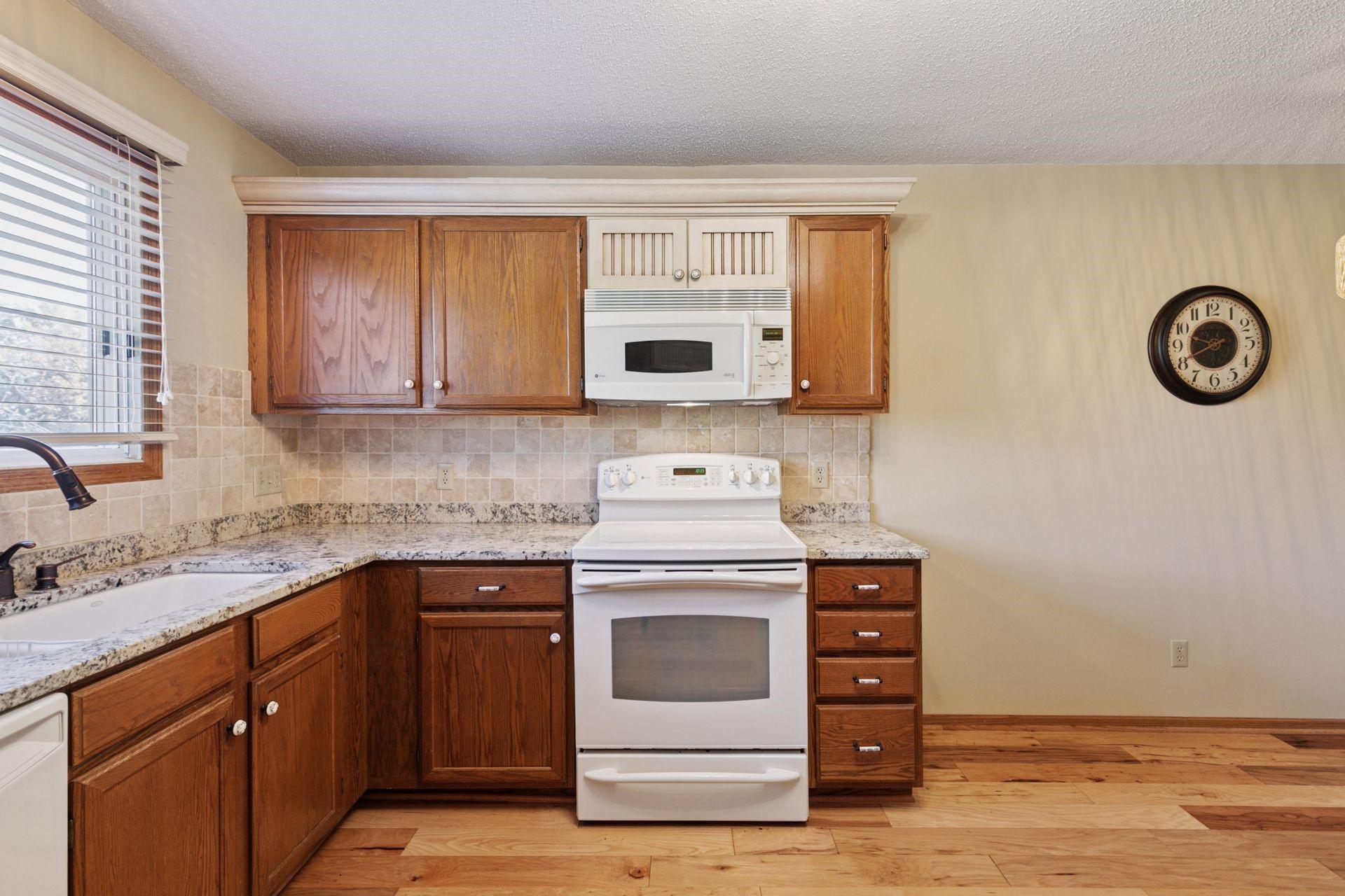 2556 Concord Way Mendota Heights, MN 55120 - Photo 12 of 23