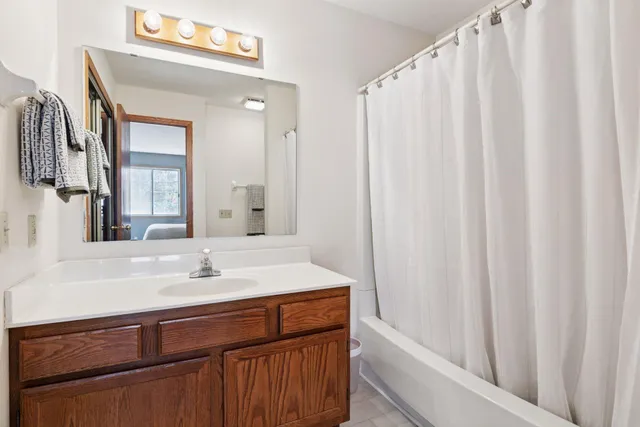 $265,000 | 2556 Concord Way, Mendota Heights, MN 55120