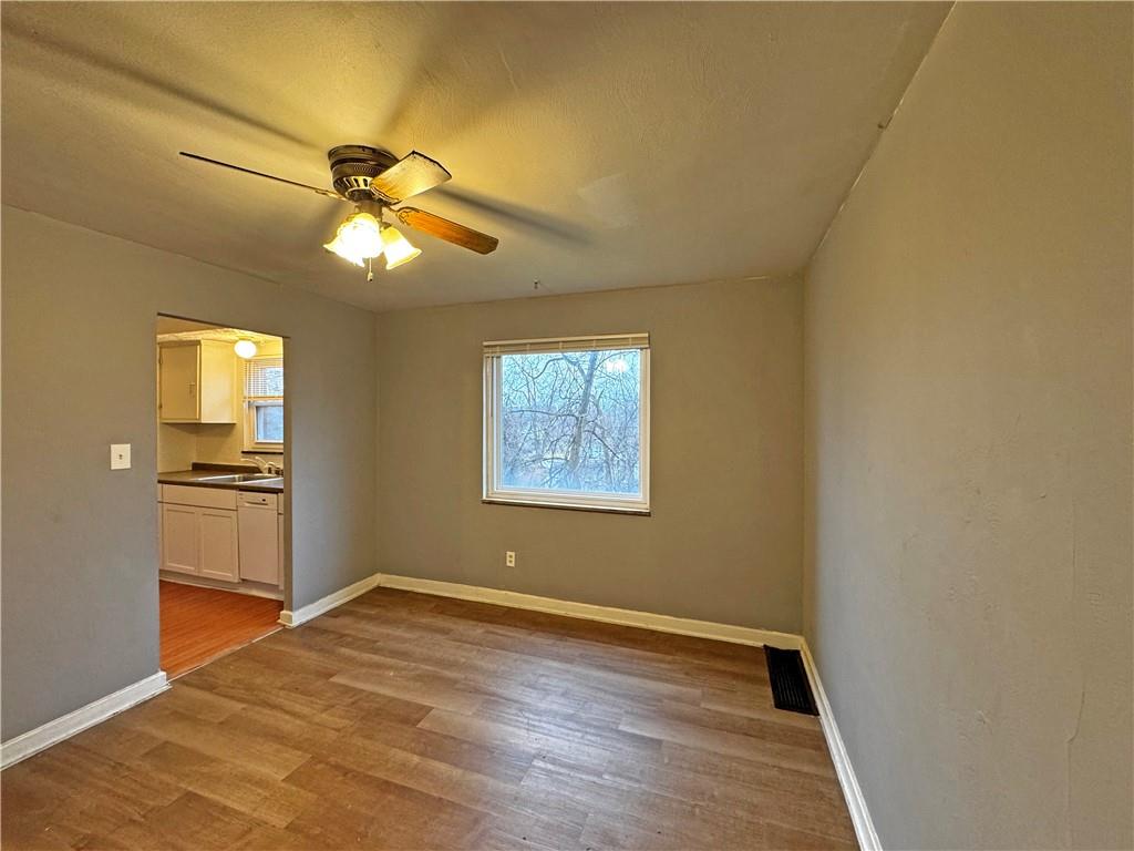 5901 Verona Road Verona, PA 15147 - Photo 6 of 23