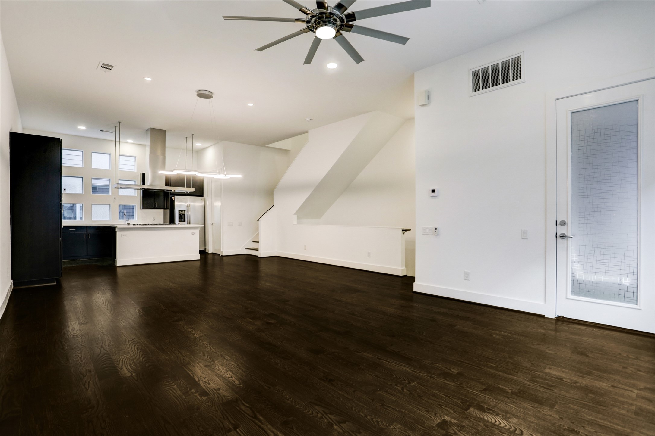2344 Commerce Street Houston, TX 77003 - Photo 10 of 18 Living/Dining Combo