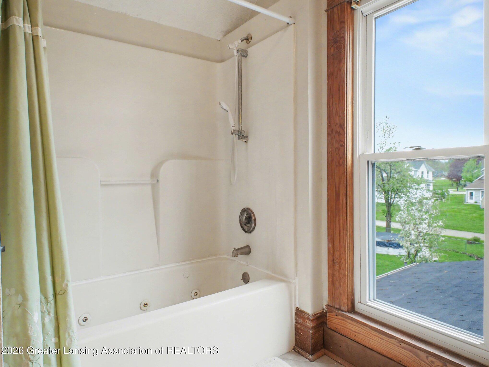 344 Green Street Perry, MI 48872 - Photo 20 of 29 020_file_9189