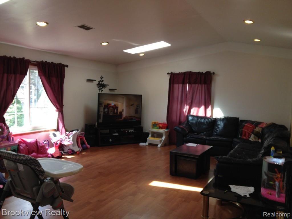 11421 25 Mile Road Utica, MI 48315 - Photo 12 of 21 2014-04-12 11.25
