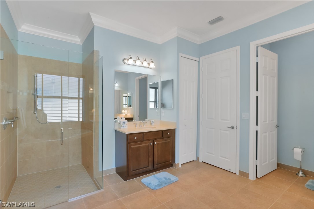 3208 Atlantic Circle Naples, FL 34119 - Photo 12 of 31