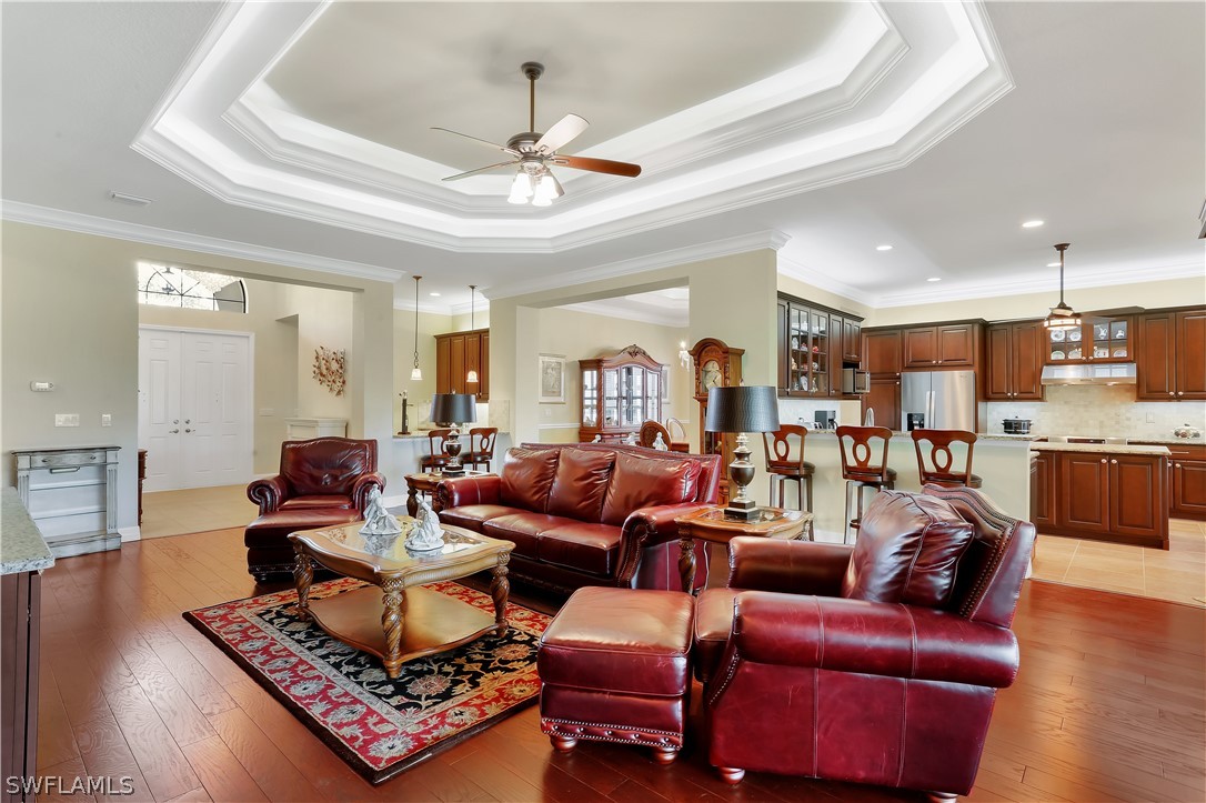 3208 Atlantic Circle Naples, FL 34119 - Photo 3 of 31