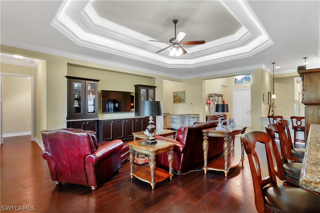 3208 Atlantic Circle Naples, FL 34119 - Photo 4 of 31