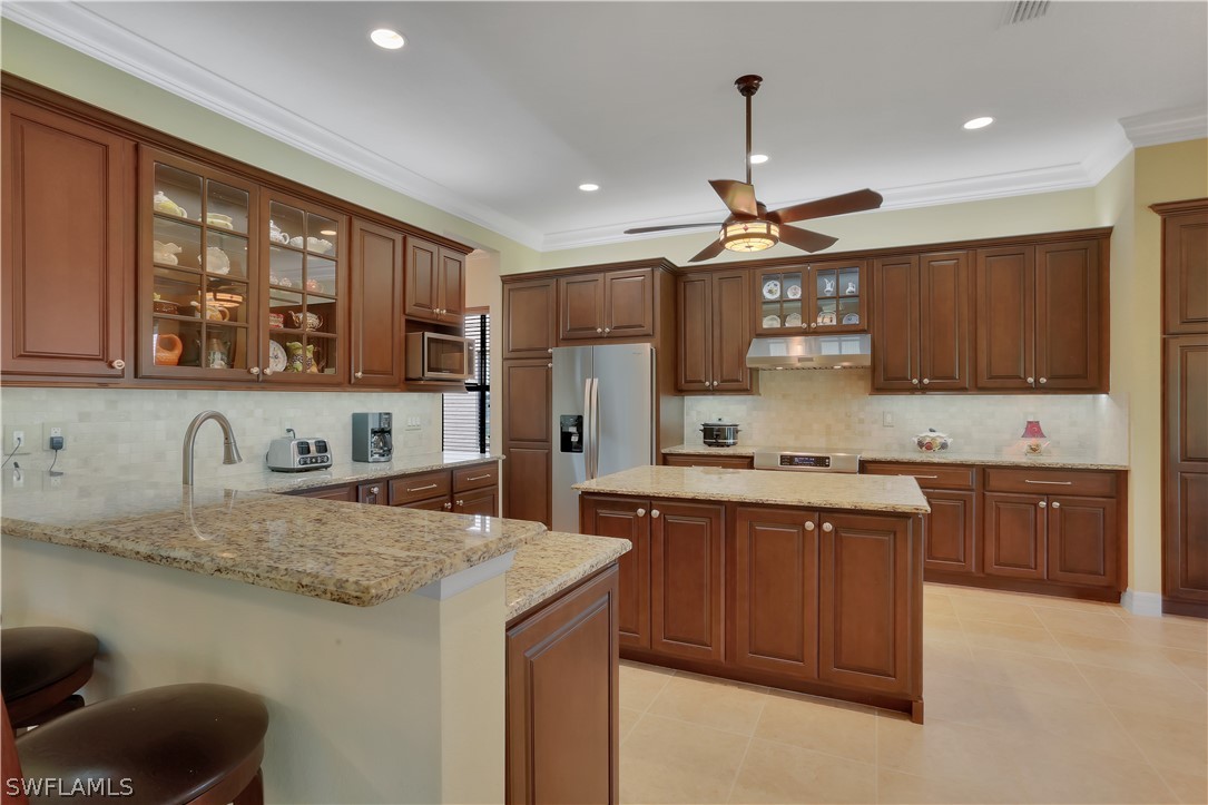 3208 Atlantic Circle Naples, FL 34119 - Photo 8 of 31