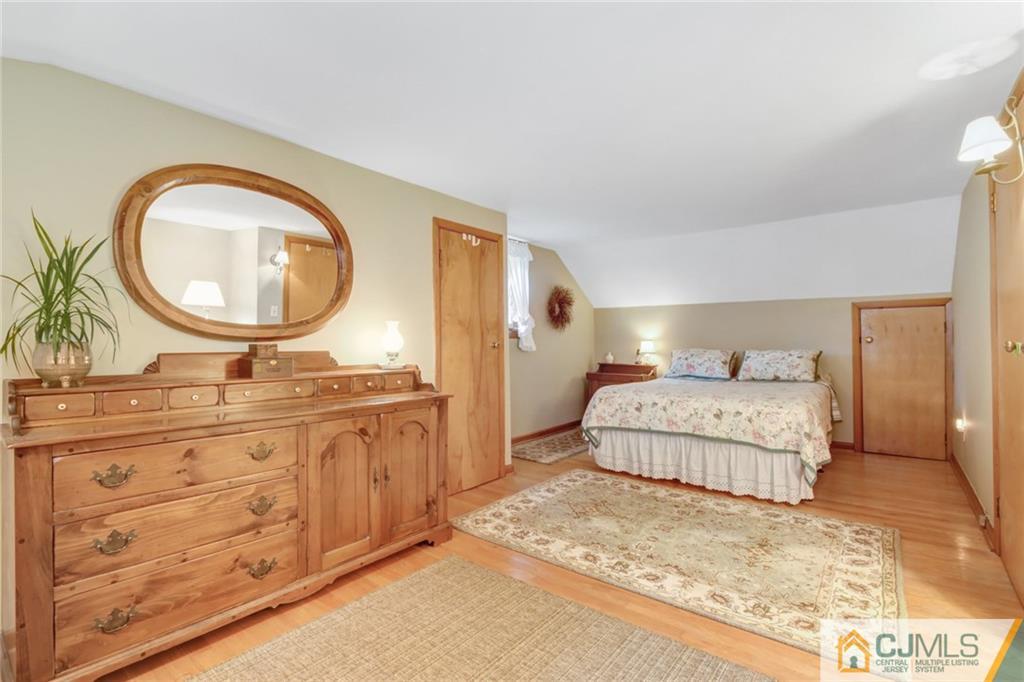 223 Greenbrook Road Green Brook, NJ 08812 - Photo 8 of 18 Gallery Image 8
