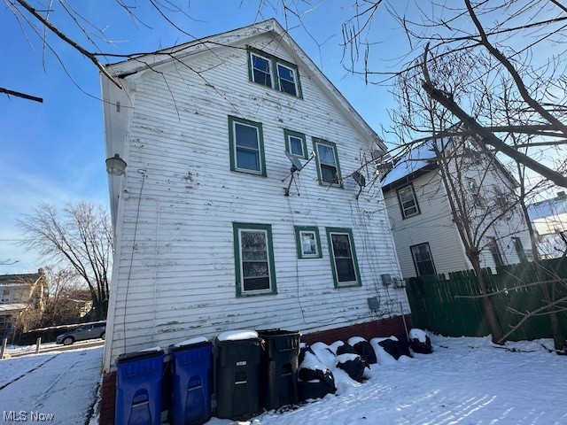 972 Paxton Road Cleveland, OH 44108 - Photo 3 of 22 View of snowy exterior