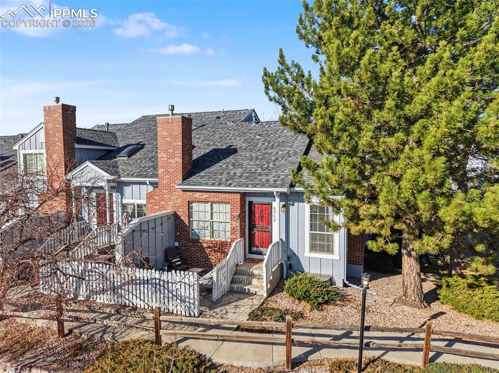 6958 Los Reyes Circle Colorado Springs, CO 80918 - Photo 2 of 39
