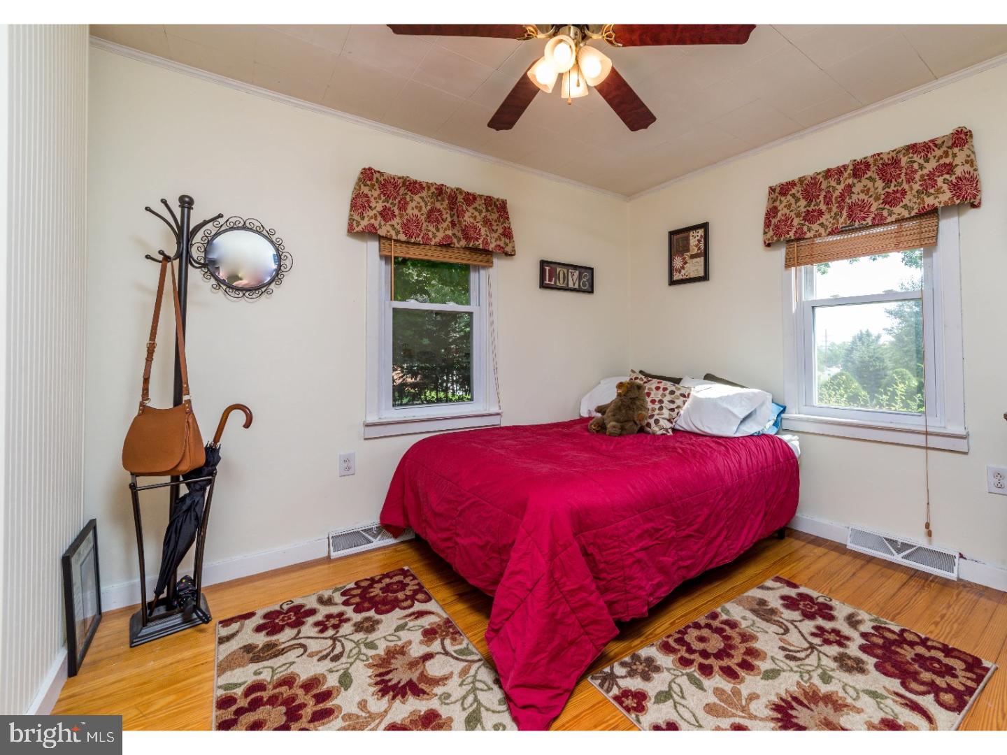 407 Parkside Avenue Reading, PA 19607 - Photo 10 of 24 Bedroom 3