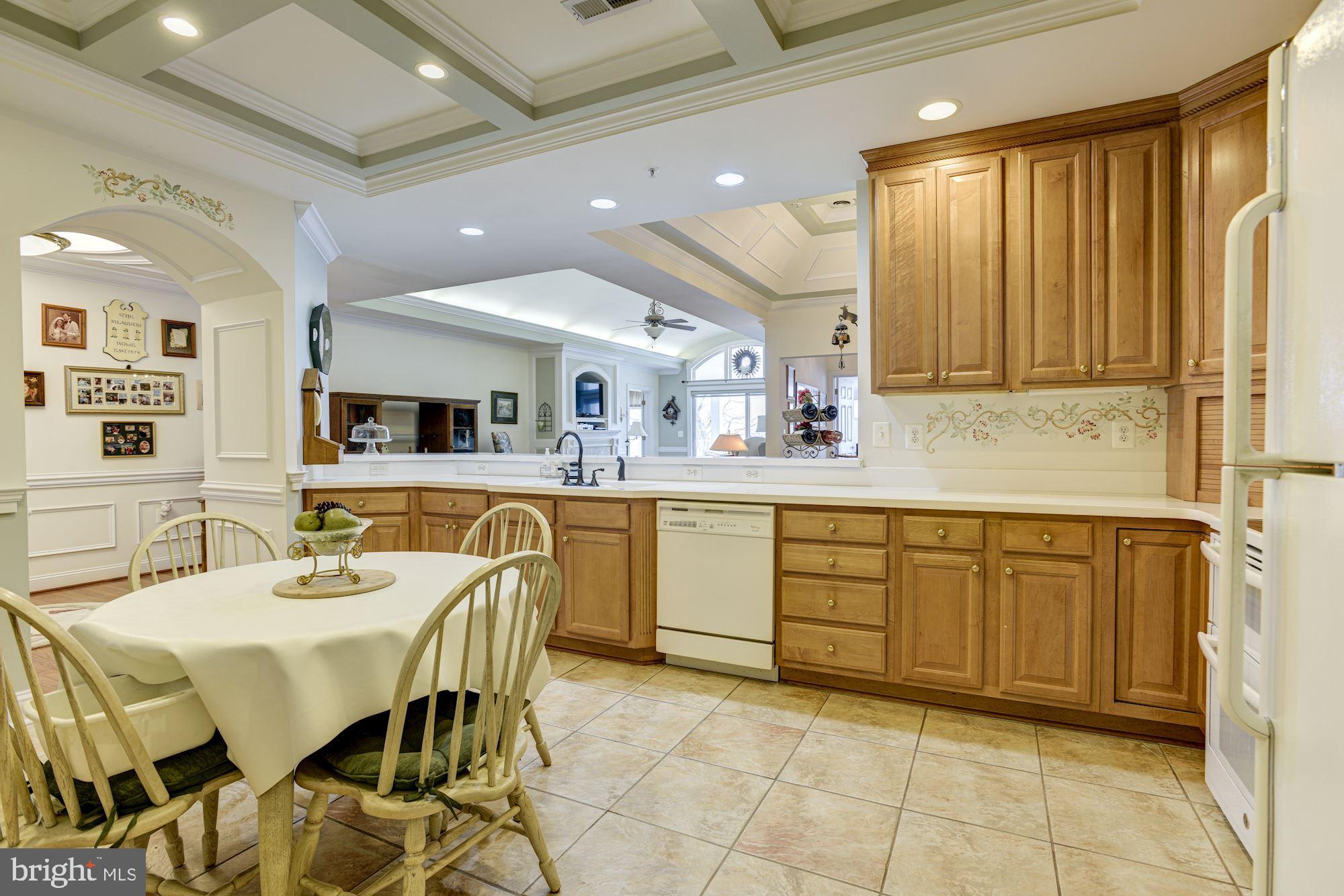 4760 Water Park Drive, Unit R Belcamp, MD 21017 - Photo 11 of 34 Eat-in Kitchen