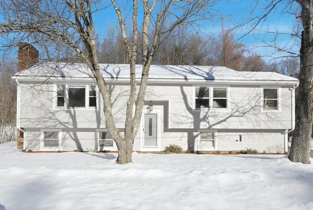 $400,000 | 361 Joseph Street Extension, Manchester, NH 03102