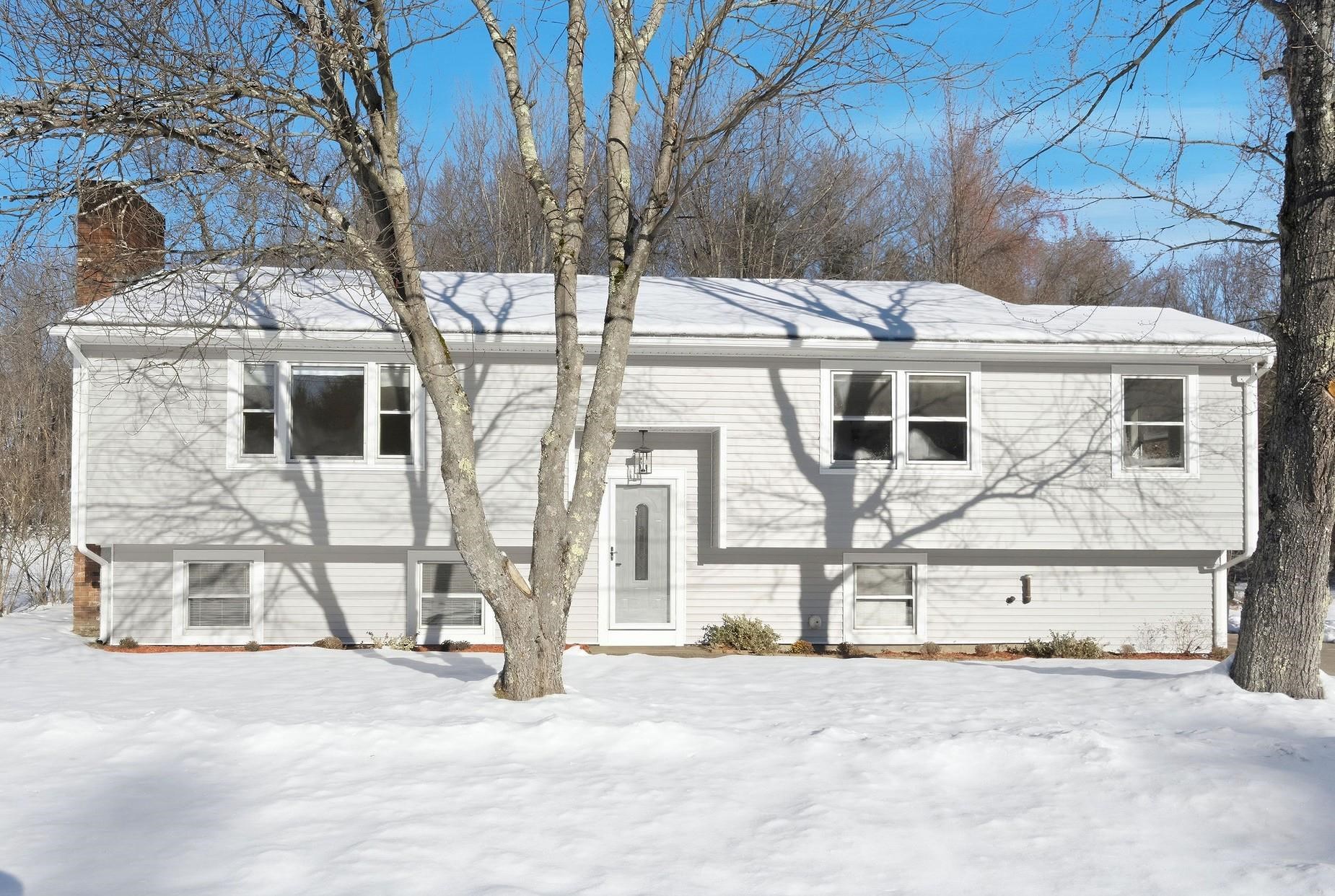 361 Joseph Street Extension Manchester, NH 03102 - Photo 2 of 28