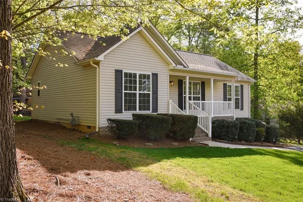 $299,900 | 117 Forest Drive, Thomasville, NC 27360