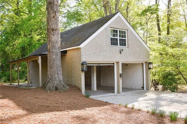 $299,900 | 117 Forest Drive, Thomasville, NC 27360