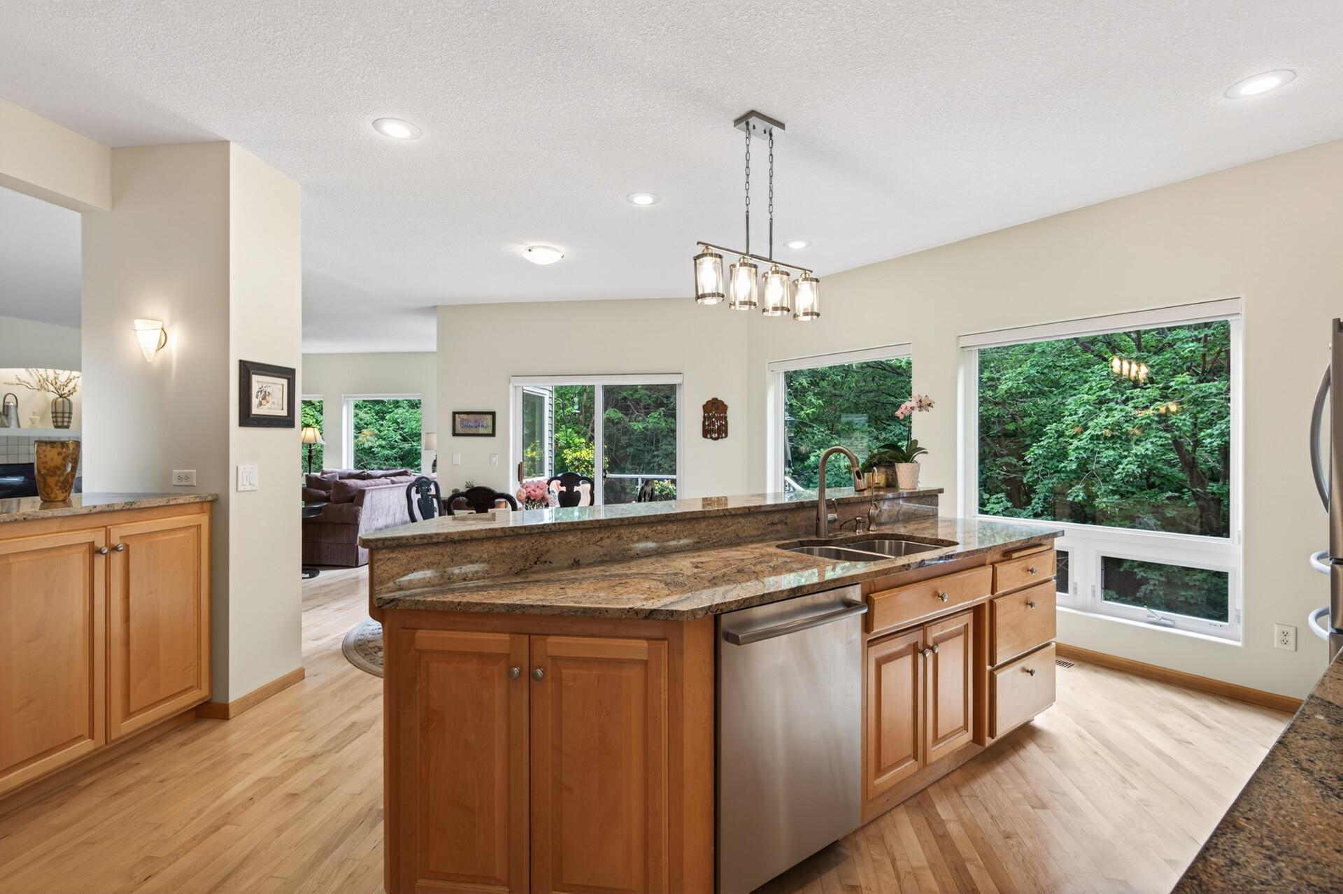381 Del Rio Drive Chanhassen, MN 55317 - Photo 28 of 97