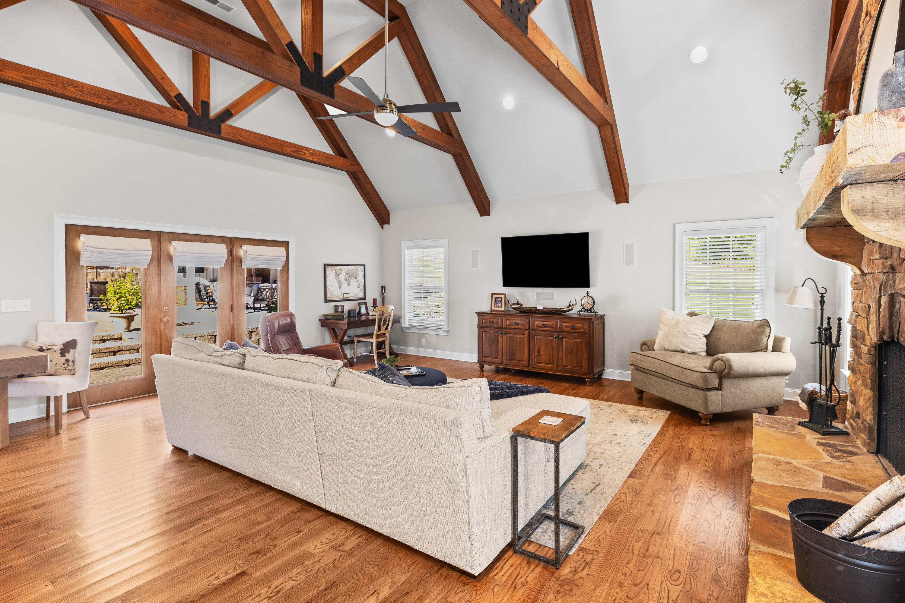 151 Daffron Road Ringgold, GA 30736 - Photo 23 of 93 Living Room