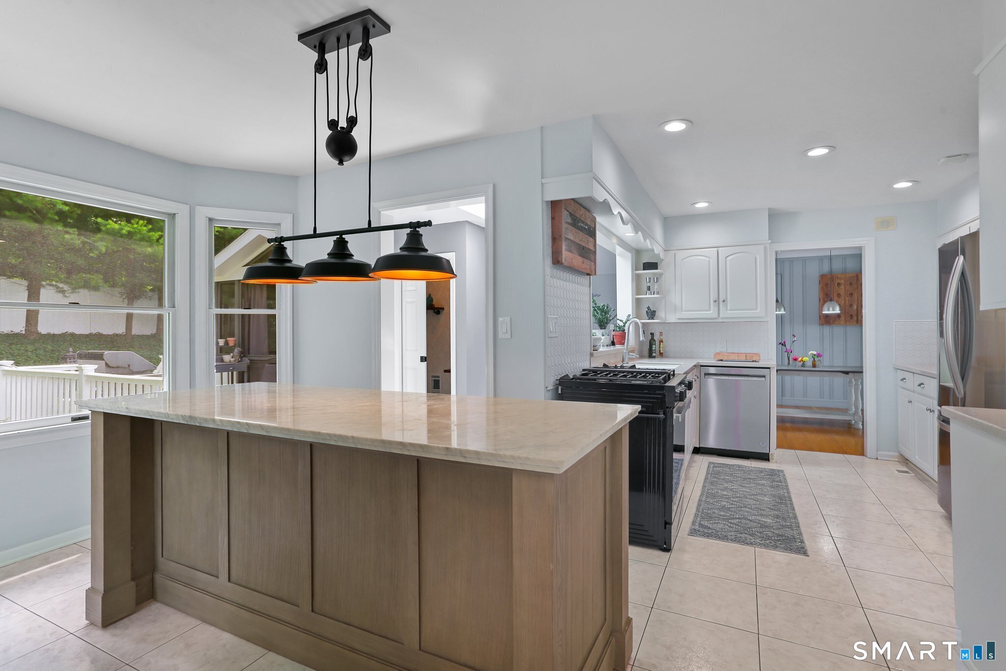 9 Geneva Road Norwalk, CT 06850 - Photo 11 of 40