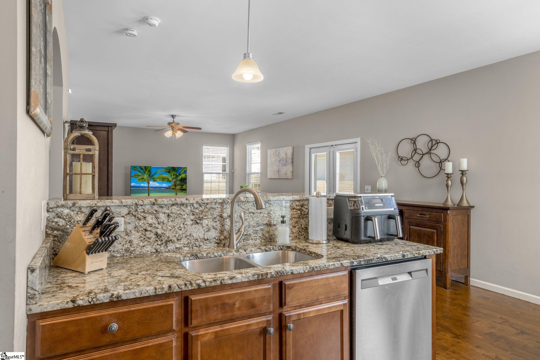232 Saddlebrook Avenue Pickens, SC 29671 - Photo 13 of 42