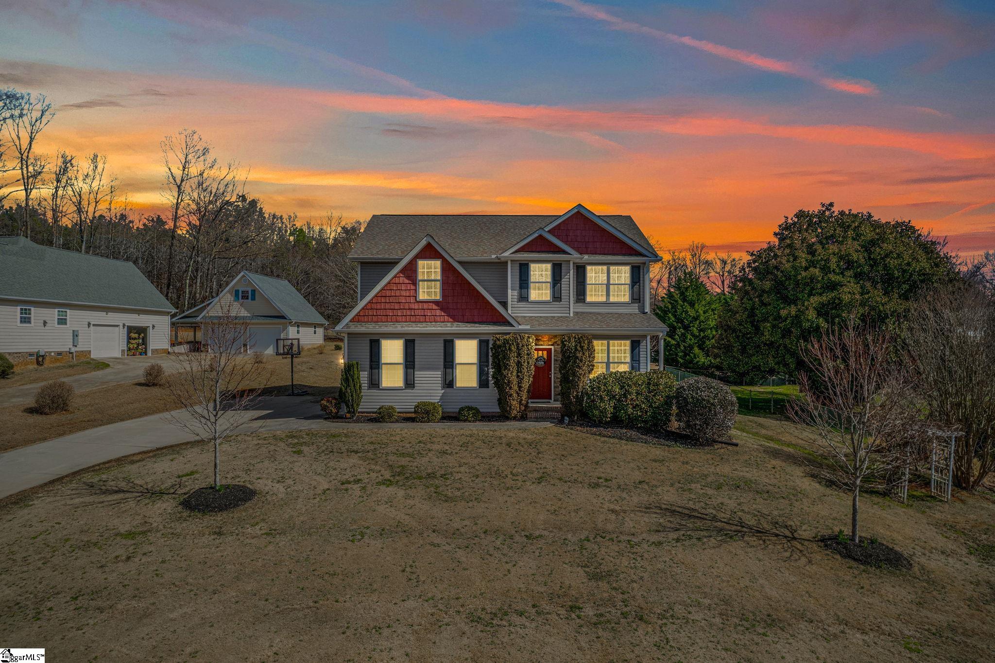 232 Saddlebrook Avenue Pickens, SC 29671 - Photo 4 of 42