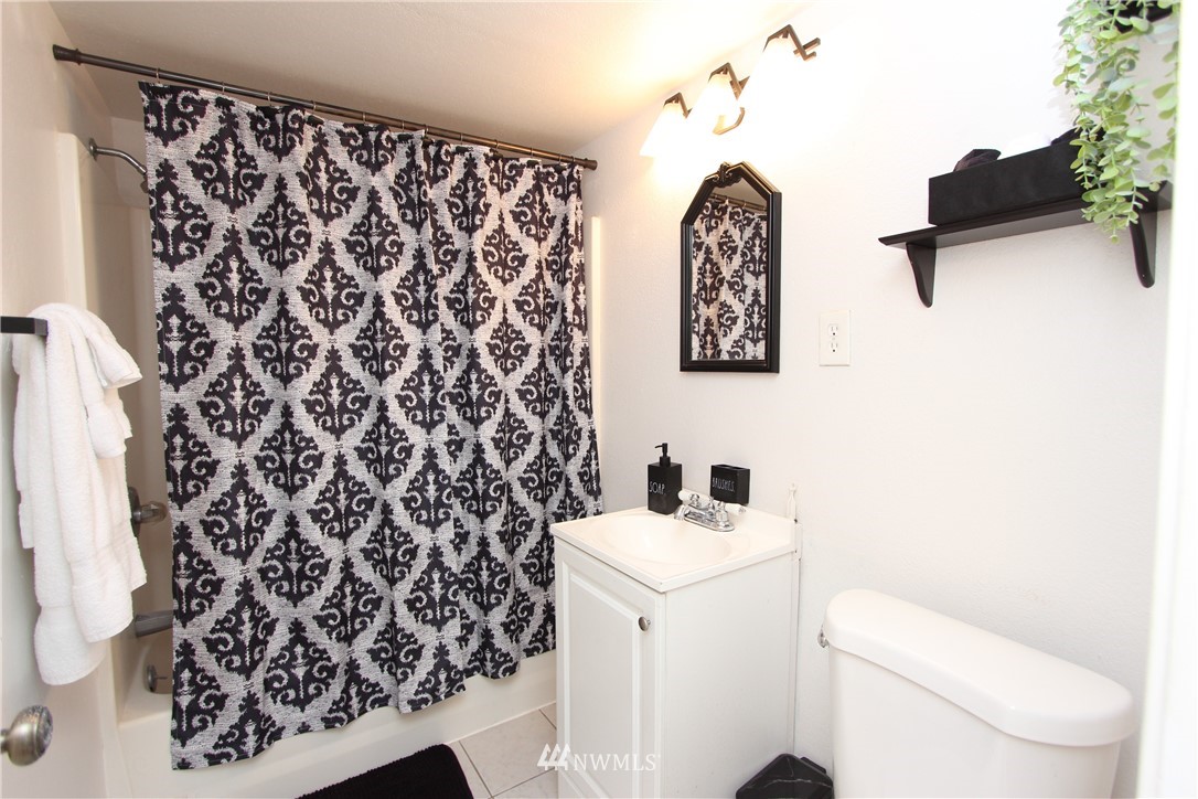 298 Silver Spur Road Oak Harbor, WA 98277 - Photo 12 of 25 Gallery Image 12