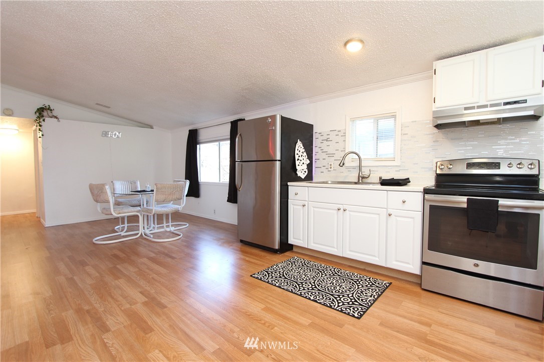 298 Silver Spur Road Oak Harbor, WA 98277 - Photo 4 of 25 Gallery Image 4