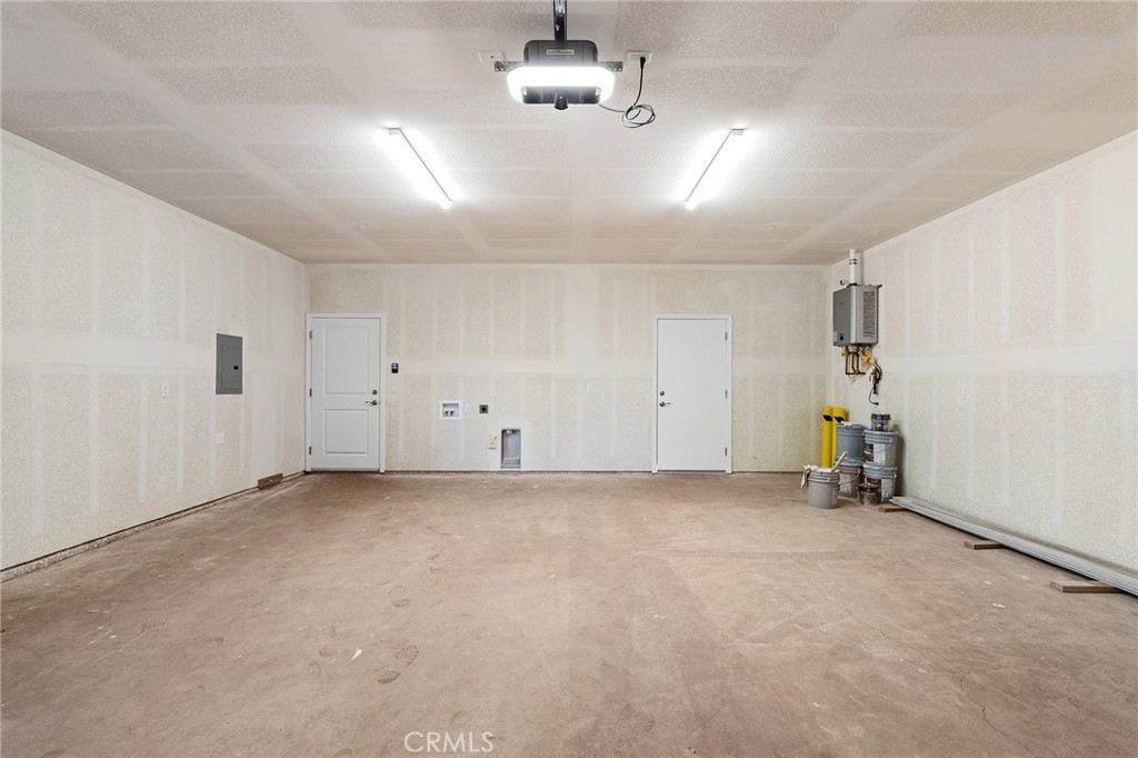 6078 Maxwell Drive Paradise, CA 95969 - Photo 28 of 44 an empty room with chandelier fan