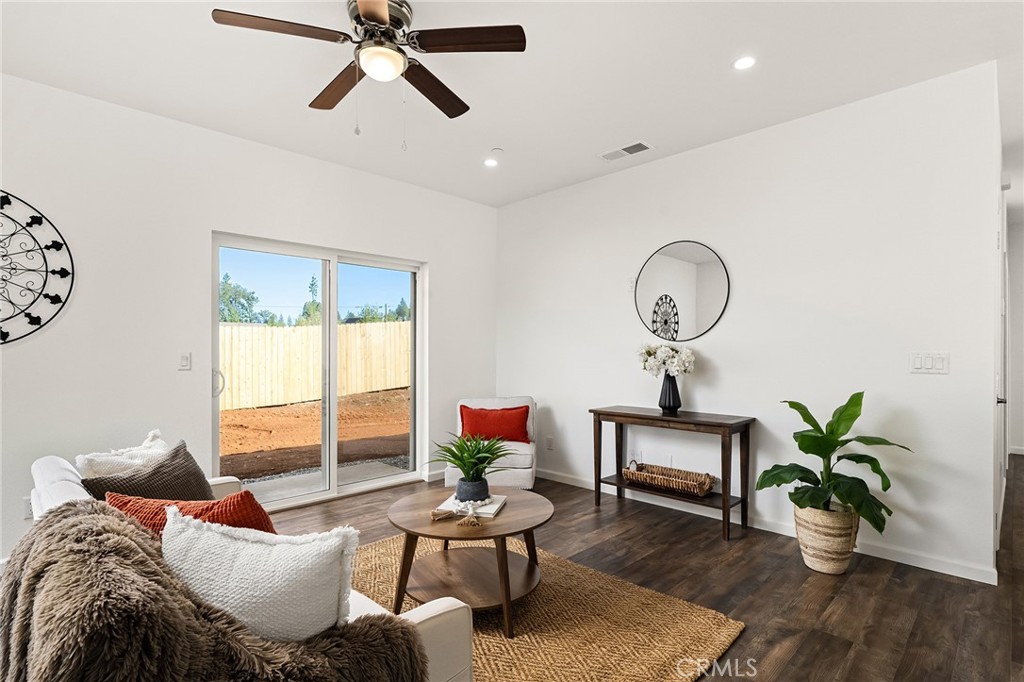 6078 Maxwell Drive Paradise, CA 95969 - Photo 7 of 44 a living room with furniture and a window
